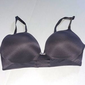 Victoria’s Secret gray plunge bra 38DD